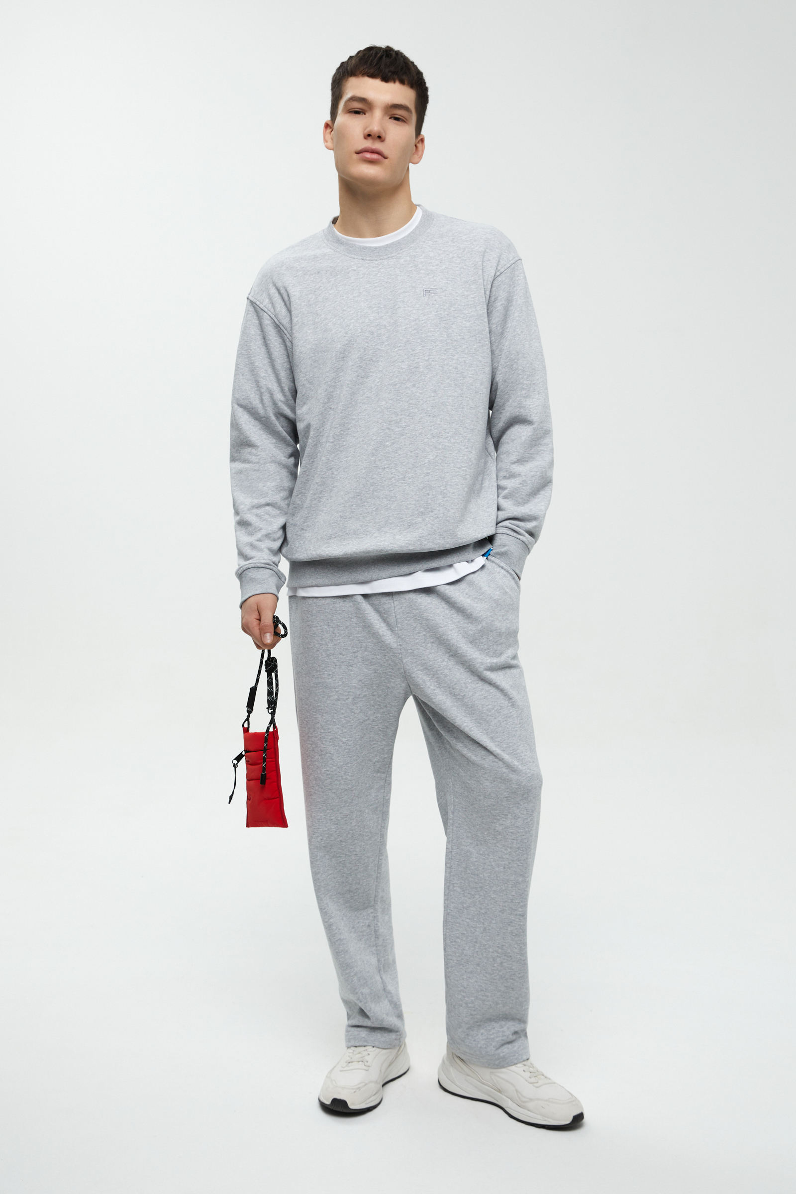 Базовая свободная толстовка